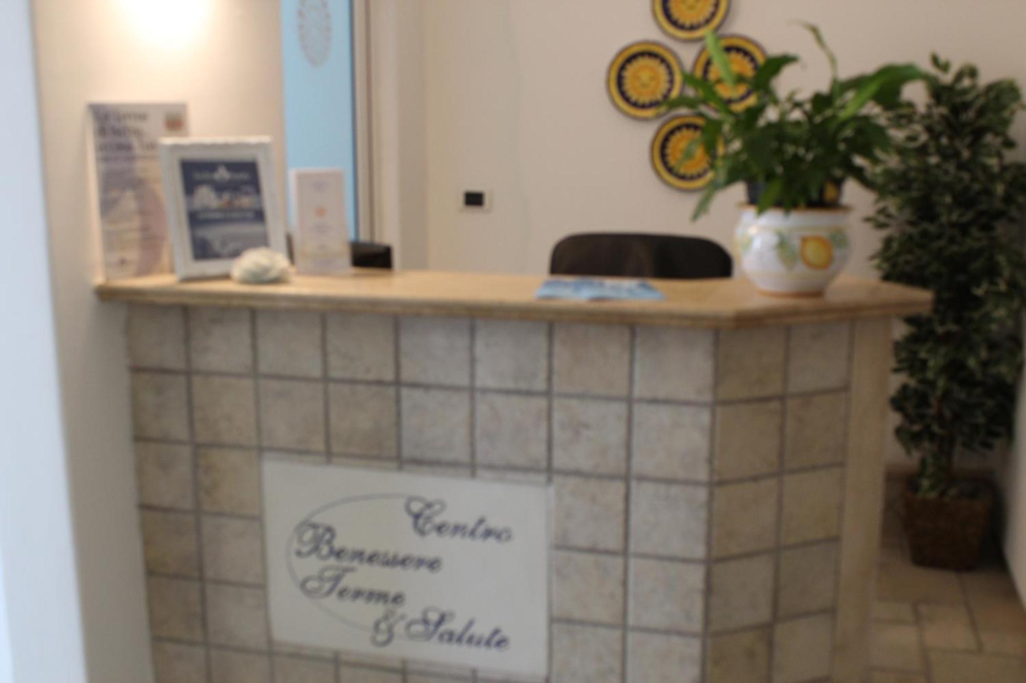 Hotel Floridiana Terme อีสเกีย ภายนอก รูปภาพ