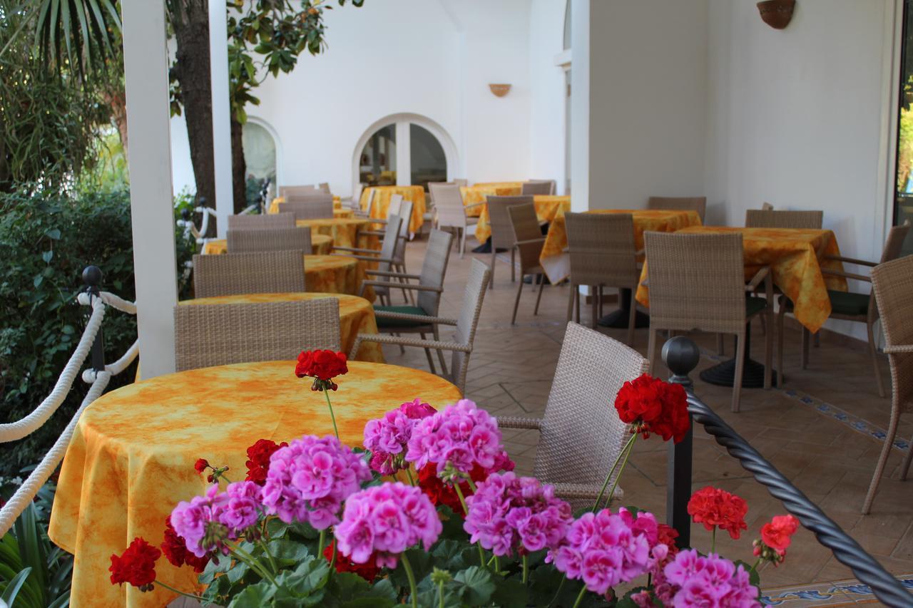 Hotel Floridiana Terme อีสเกีย ภายนอก รูปภาพ