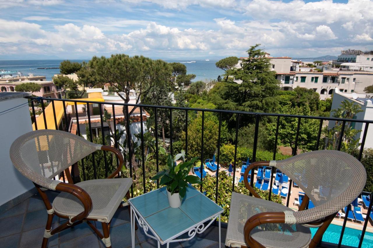 Hotel Floridiana Terme อีสเกีย ภายนอก รูปภาพ