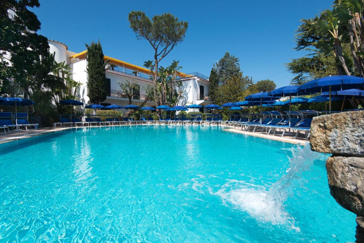 Hotel Floridiana Terme อีสเกีย ภายนอก รูปภาพ